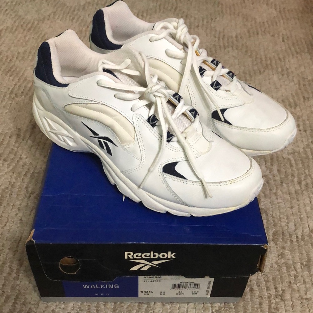 Men’s Reebok sneakers, brand new! With box!